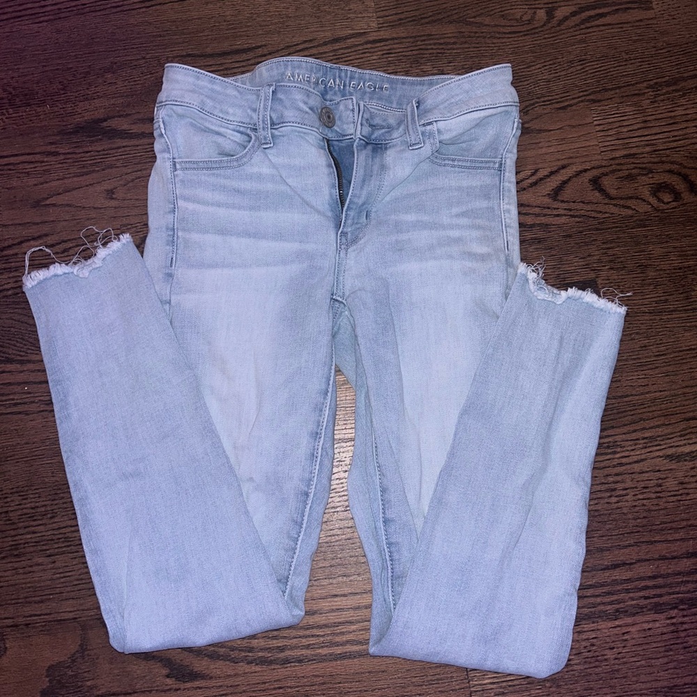 AE light wash straight leg jeans